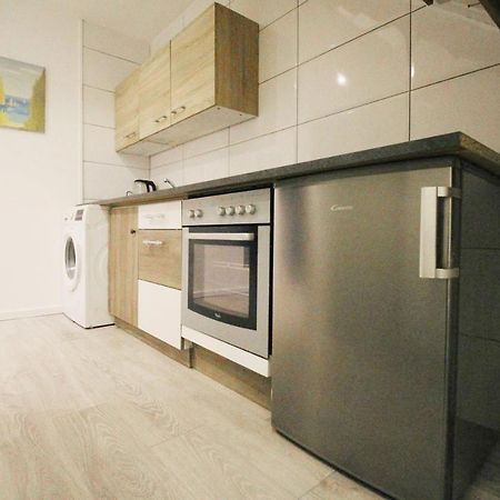 וינה Comfortable Rooms In Akh Area מראה חיצוני תמונה