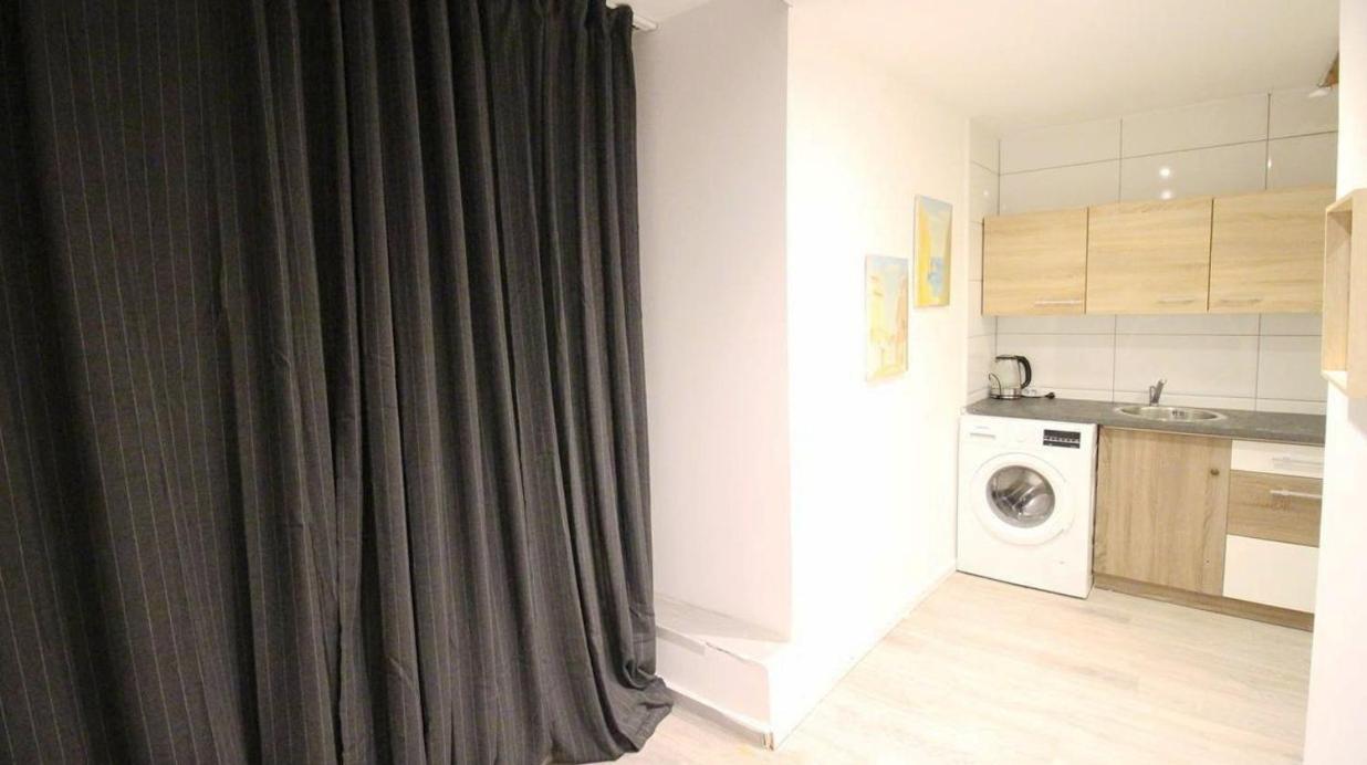וינה Comfortable Rooms In Akh Area מראה חיצוני תמונה