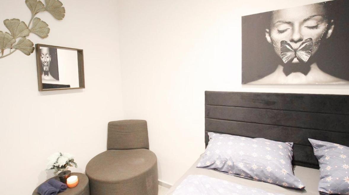 וינה Comfortable Rooms In Akh Area מראה חיצוני תמונה