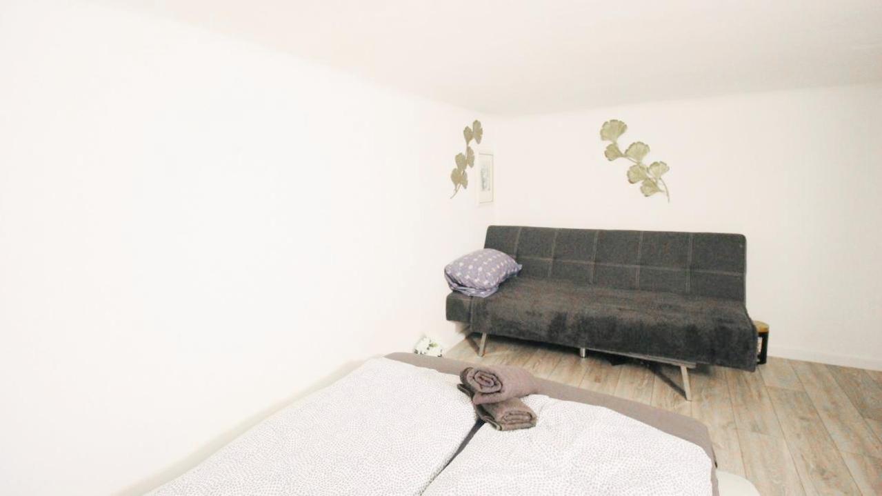 וינה Comfortable Rooms In Akh Area מראה חיצוני תמונה