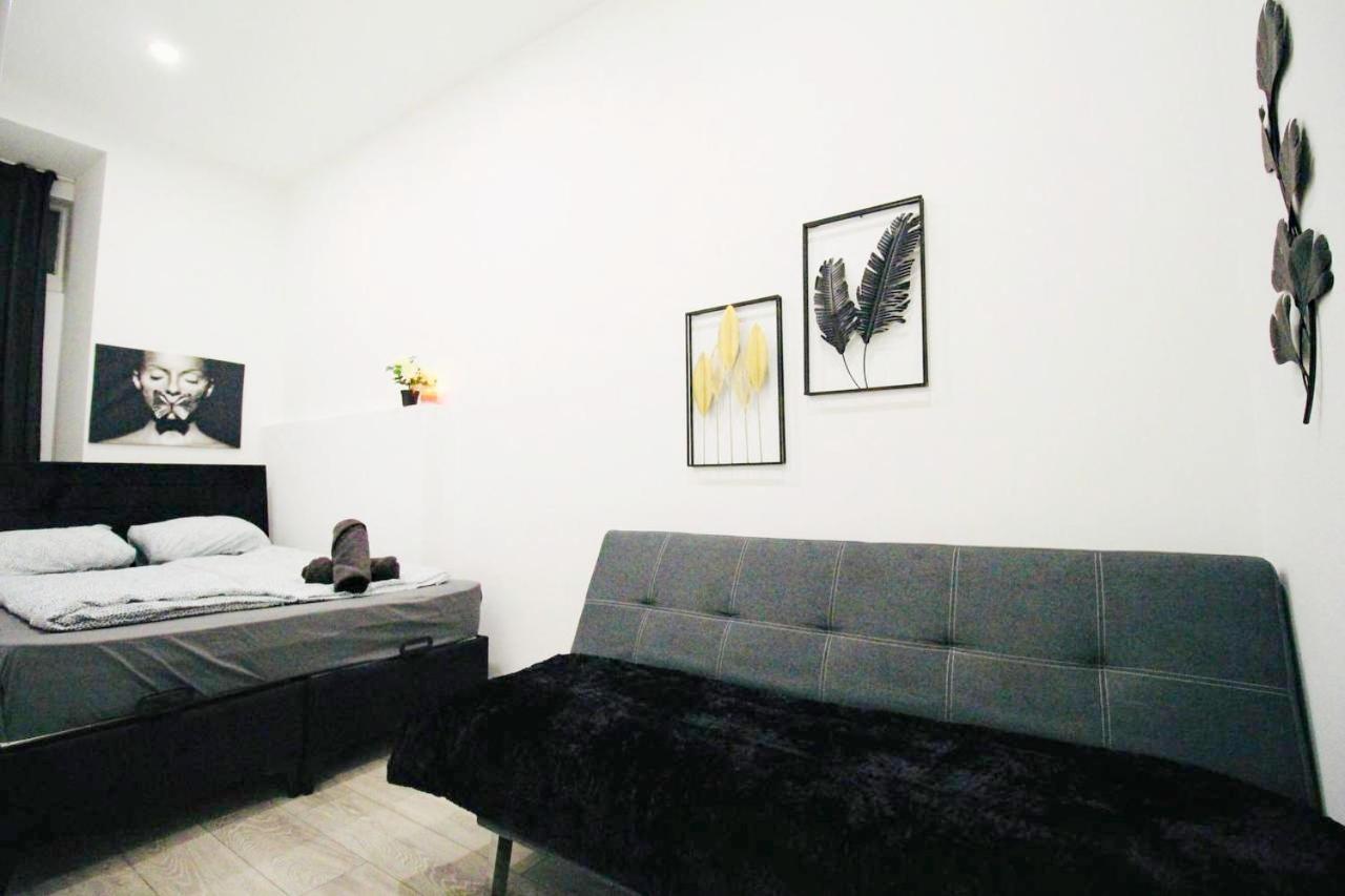 וינה Comfortable Rooms In Akh Area מראה חיצוני תמונה
