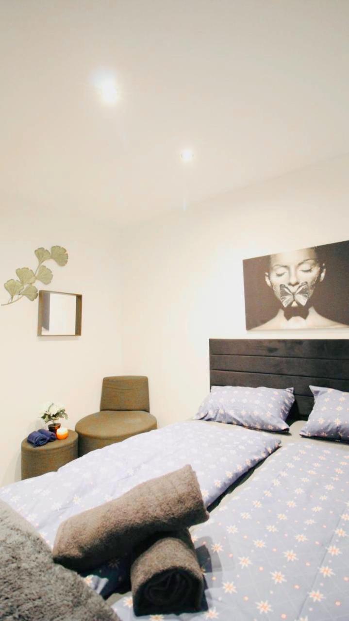 וינה Comfortable Rooms In Akh Area מראה חיצוני תמונה