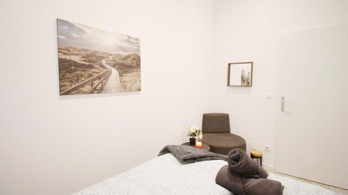 וינה Comfortable Rooms In Akh Area מראה חיצוני תמונה