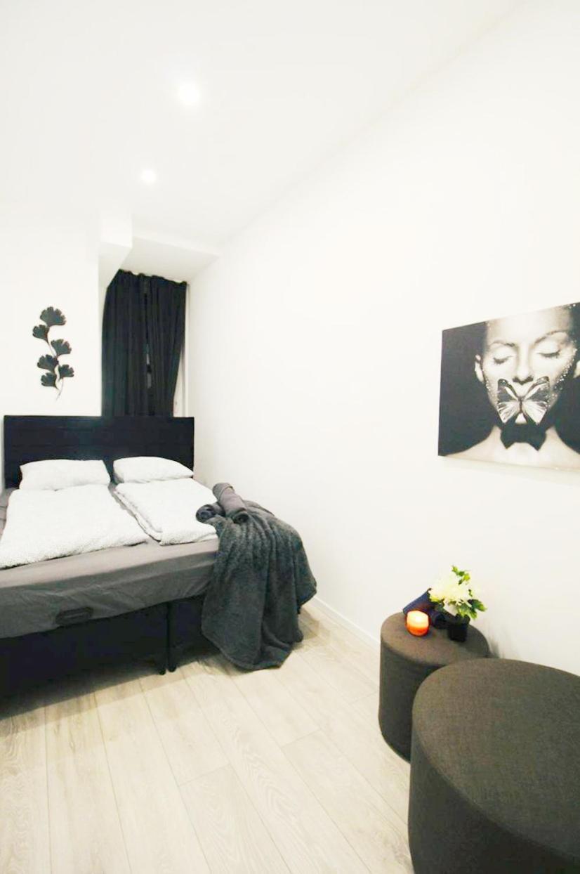 וינה Comfortable Rooms In Akh Area מראה חיצוני תמונה